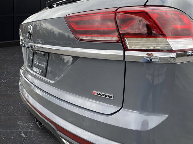 Used 2020 Volkswagen Atlas Cross Sport SE w/ Panoramic Sunroof Package image 35