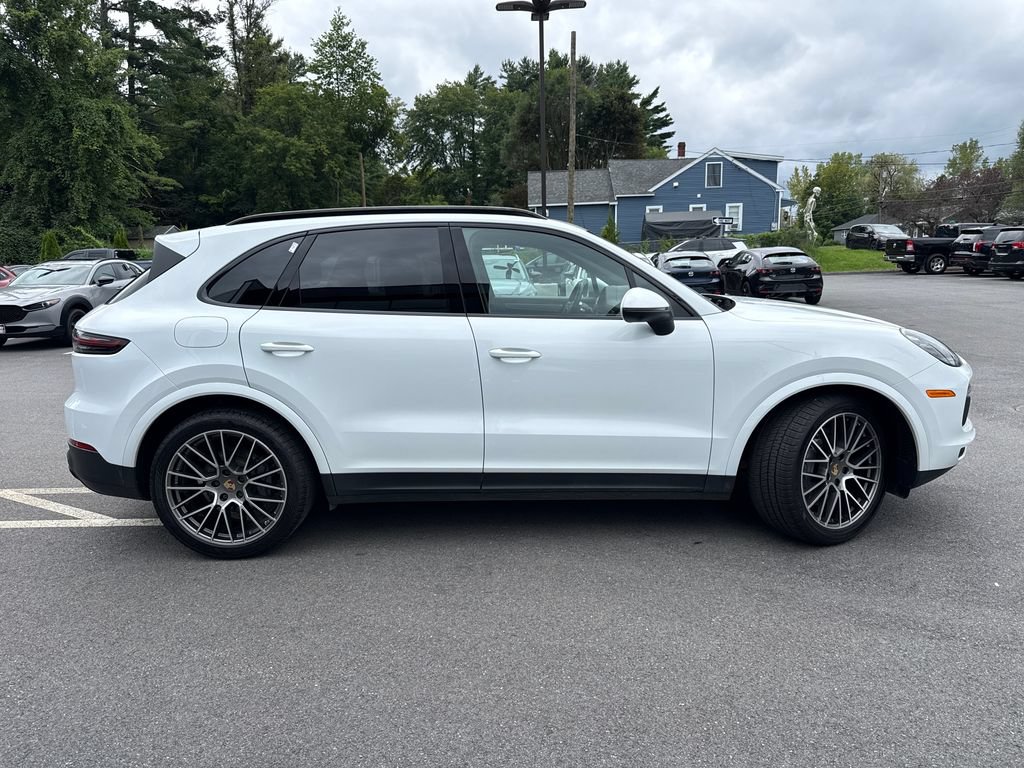 Used 2023 Porsche Cayenne S AWD/4WD image 6