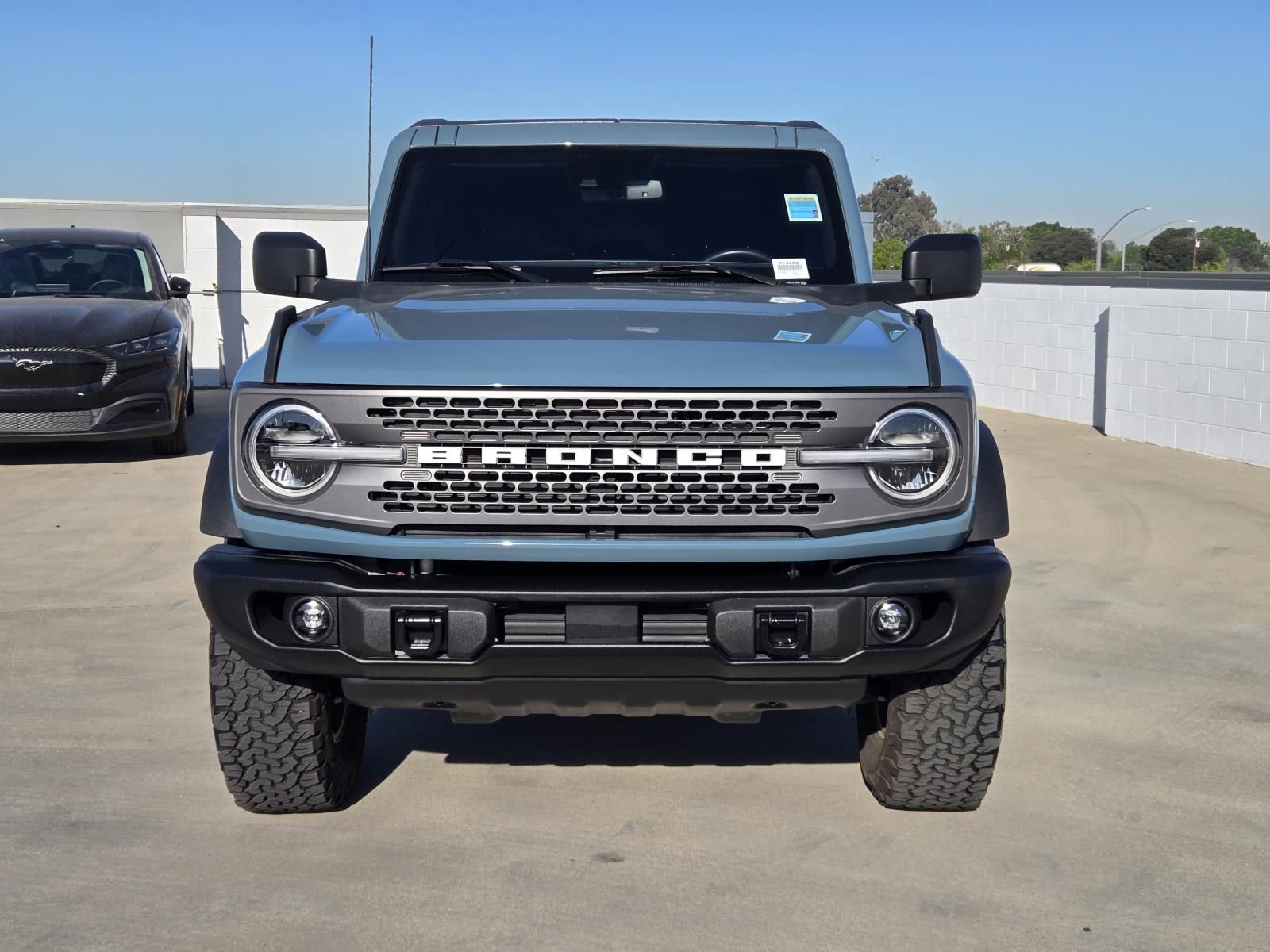 Used 2023 Ford Bronco Badlands image 3