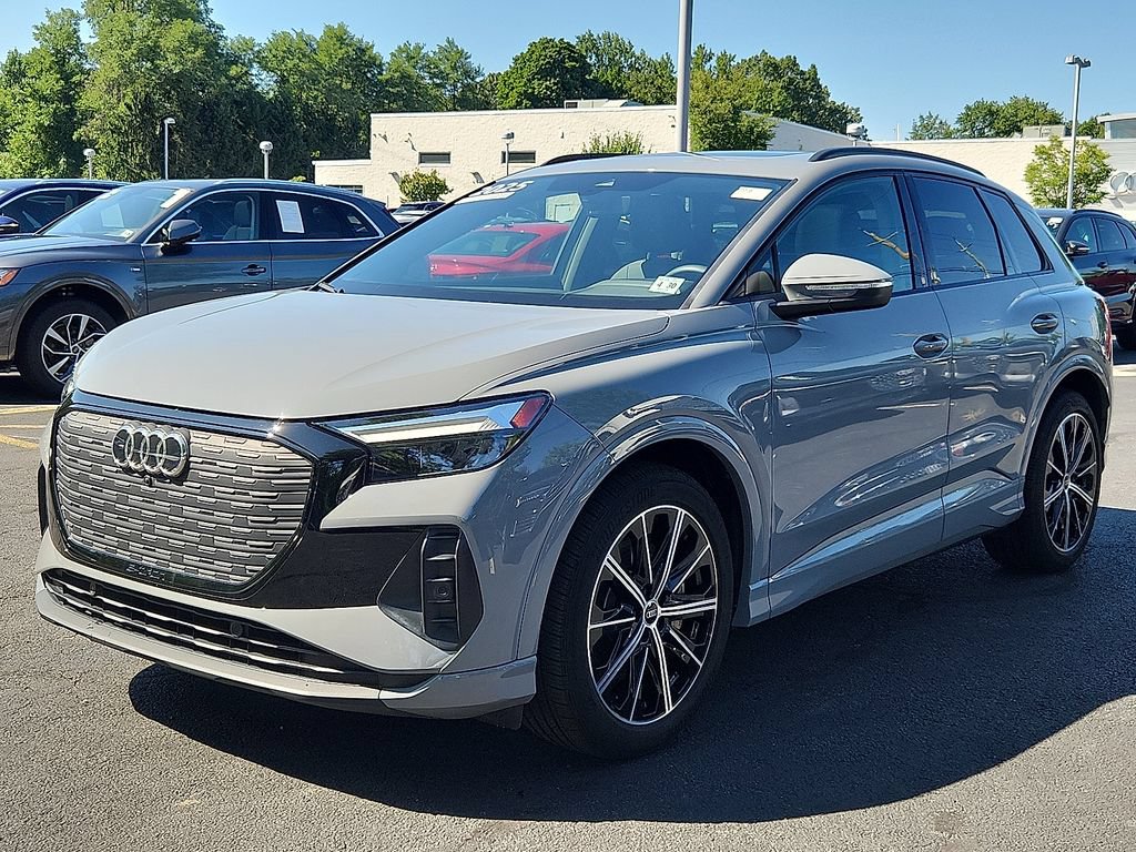 Certified 2025 Audi Q4 e-tron Premium Plus w/ Premium Plus RWD image 9