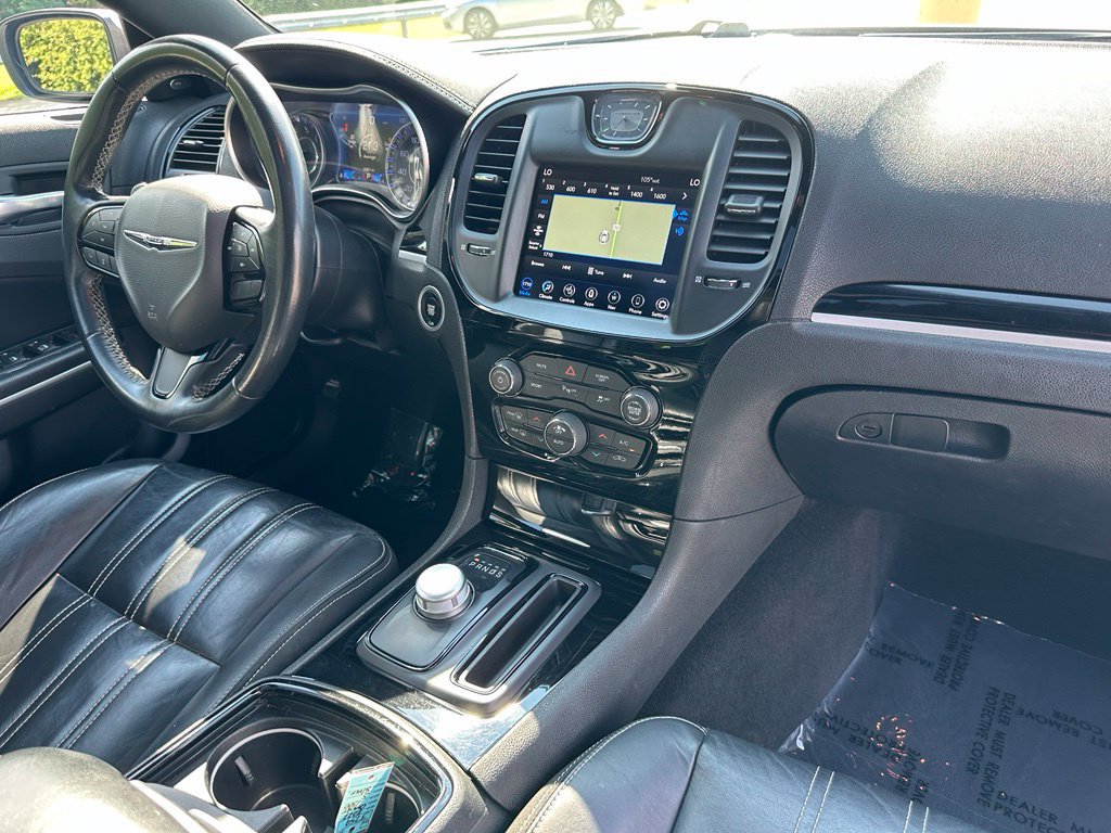 Used 2022 Chrysler 300 S RWD image 17