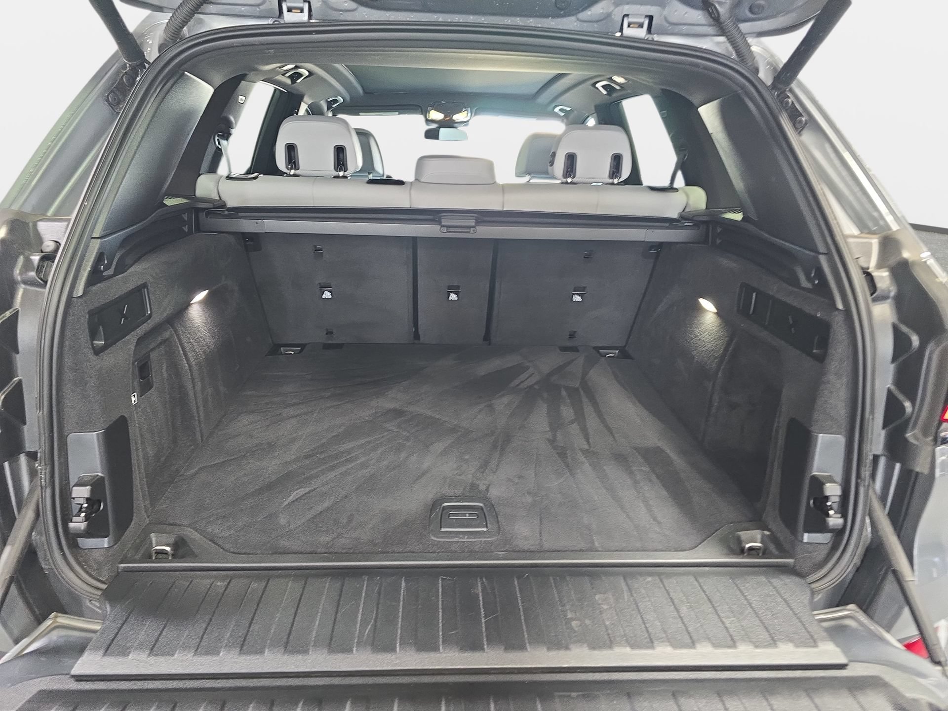 Used 2025 BMW X5 xDrive40i AWD/4WD image 12
