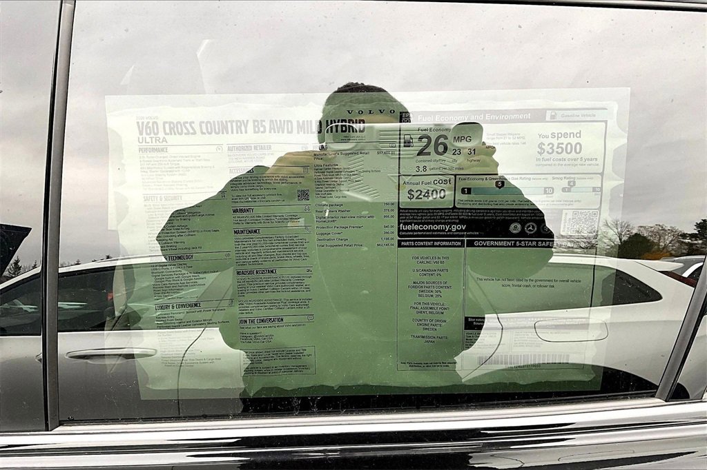 New 2026 Volvo V60 B5 Cross Country Ultra w/ Protection Package Premier image 14
