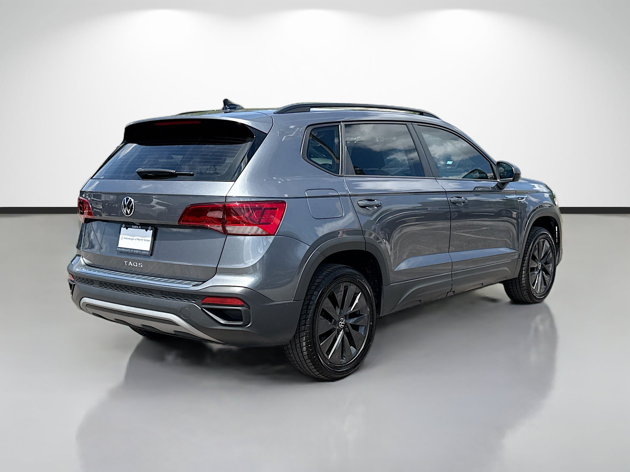 Used 2023 Volkswagen Taos S FWD image 3