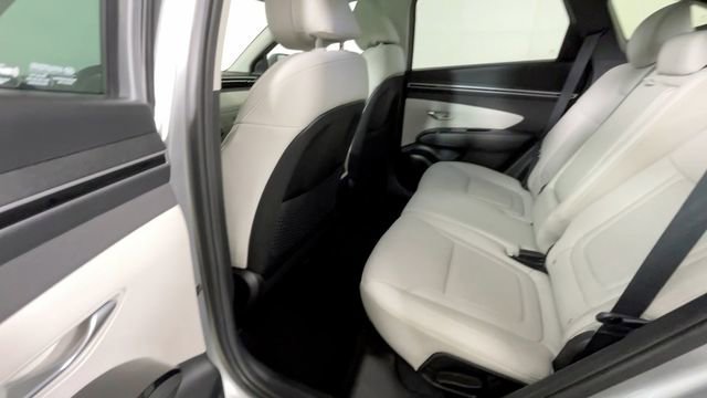 Certified 2023 Hyundai Tucson Limited AWD/4WD image 16