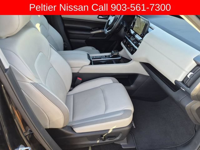 Used 2022 Nissan Pathfinder SL FWD image 11