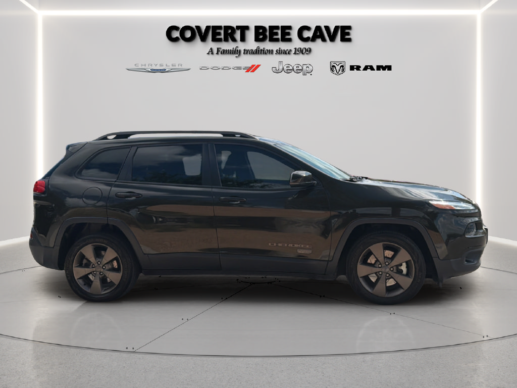 Used 2017 Jeep Cherokee 75th Anniversary FWD image 8