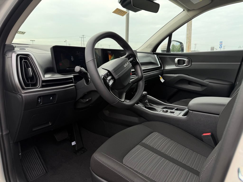 New 2026 Kia Sorento LX FWD image 10