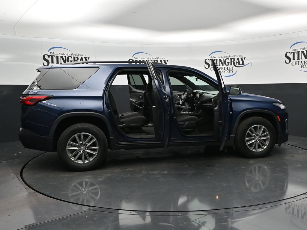 Certified 2023 Chevrolet Traverse LT FWD image 36