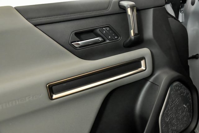 New 2025 GMC Hummer EV 3X AWD/4WD image 7
