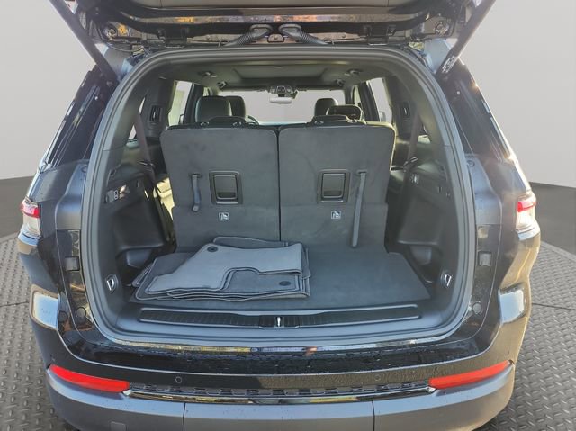 New 2025 Jeep Grand Cherokee L Limited w/ Luxury Tech Group II image 22