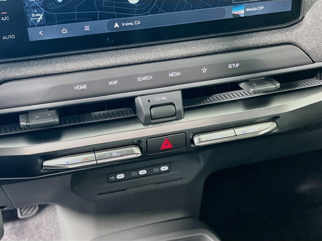 New 2027 Kia EV3 Land AWD/4WD image 14