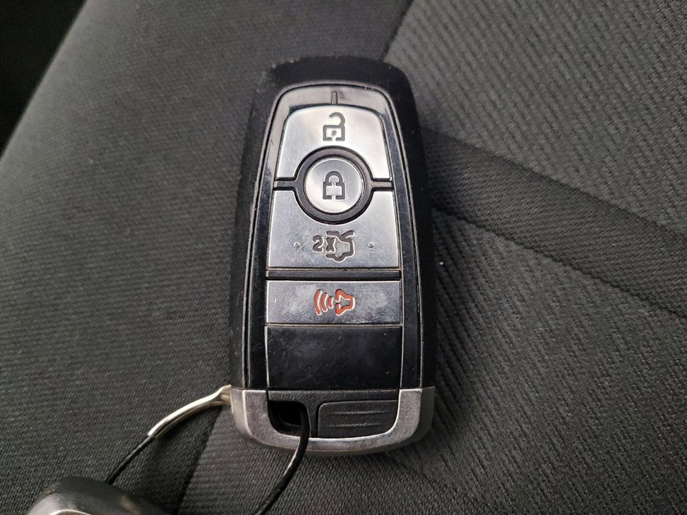 Used 2019 Ford Mustang Coupe image 32