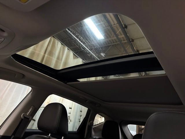 Used 2022 Nissan Murano Platinum w/ Cargo Package FWD image 23