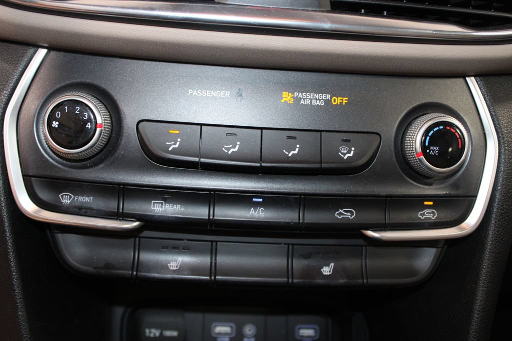 Used 2020 Hyundai Santa Fe SEL FWD image 29