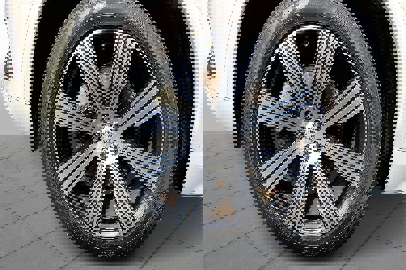 Used 2021 Volvo XC90 T6 Inscription image 9