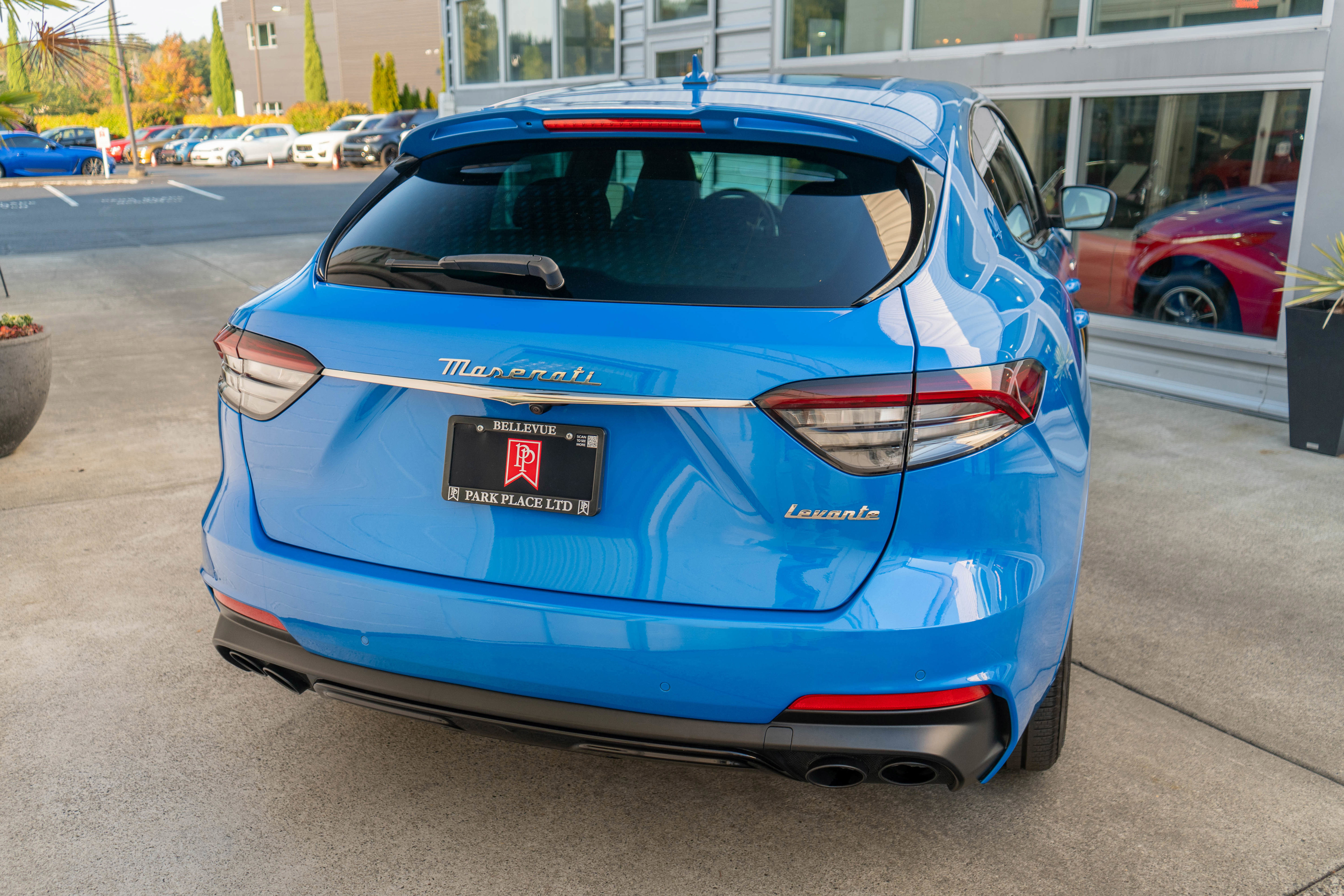 Used 2022 Maserati Levante F Tributo image 7