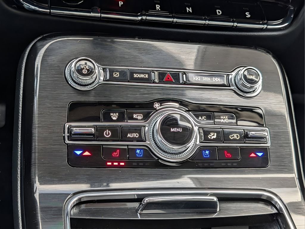 Certified 2023 Lincoln Nautilus Reserve w/ Luxury Package image 22