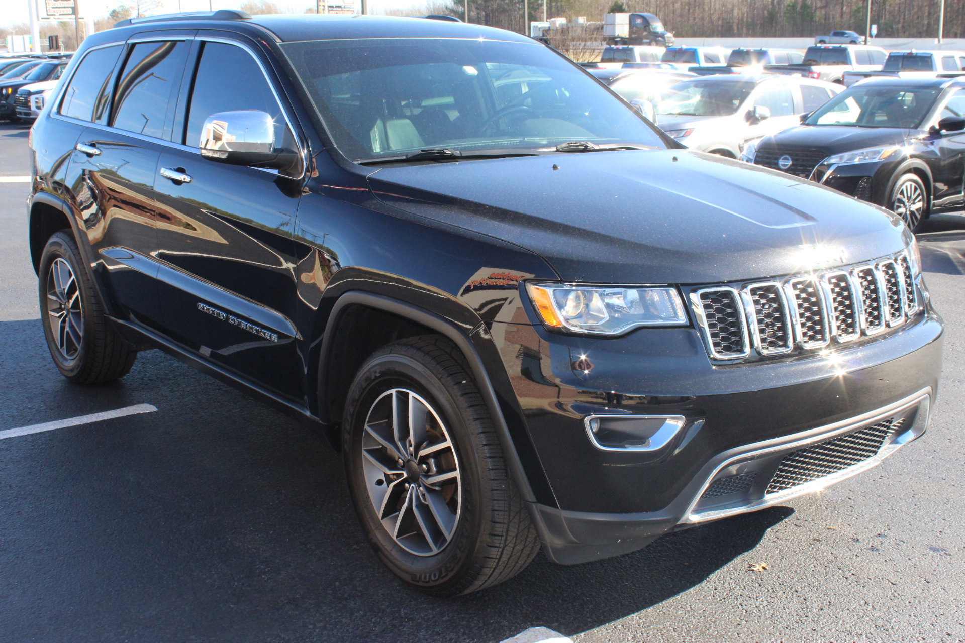 Used 2021 Jeep Grand Cherokee Limited w/ Luxury Group II image 4