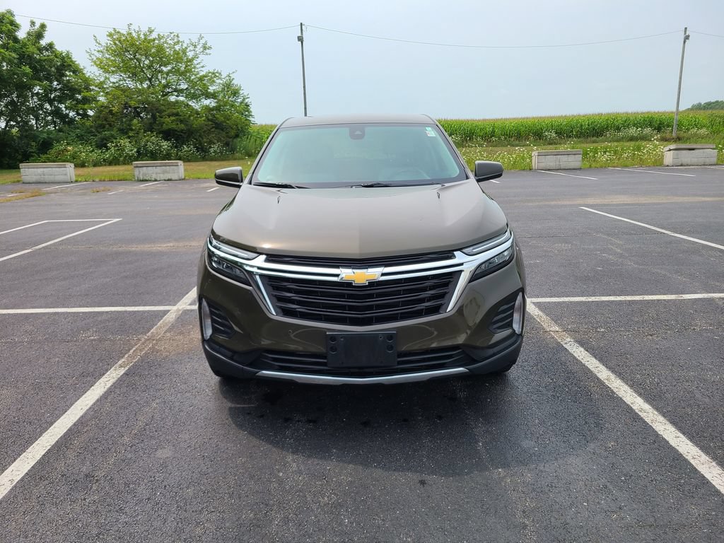 Used 2024 Chevrolet Equinox LT AWD/4WD image 2