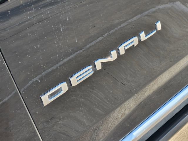 Used 2024 GMC Yukon Denali image 12