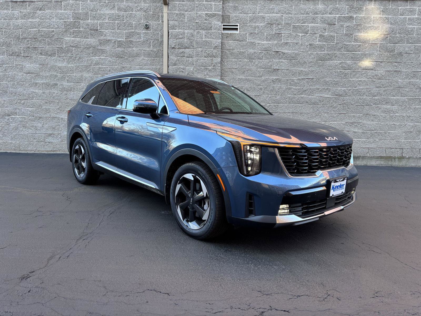 Used 2025 Kia Sorento EX image 1