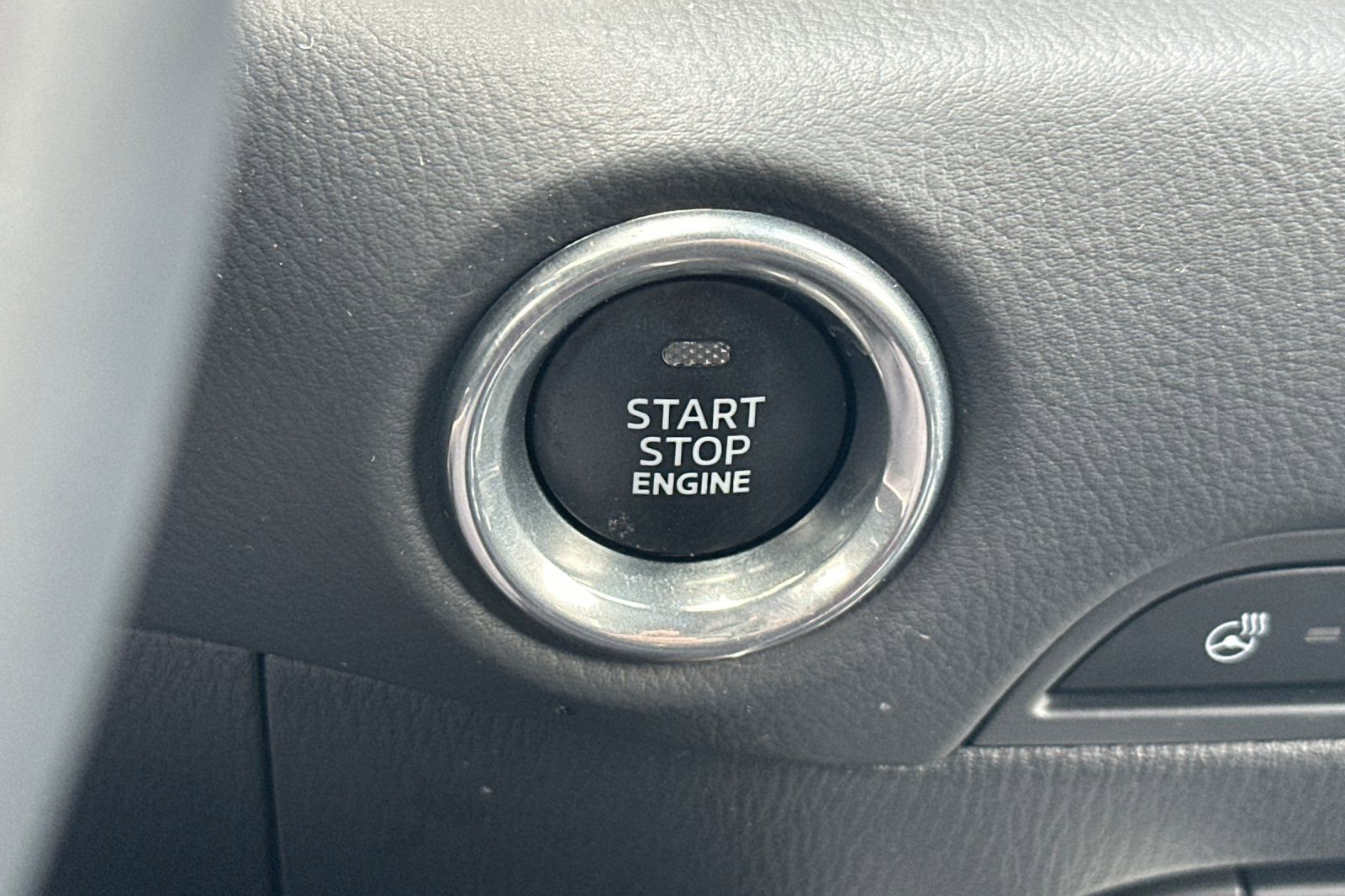 Certified 2025 MAZDA CX-5 Signature image 22