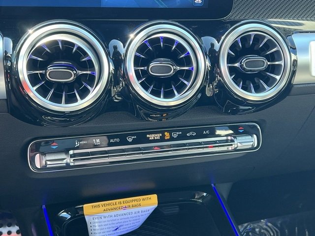 Used 2024 Mercedes-Benz GLB 250 image 26