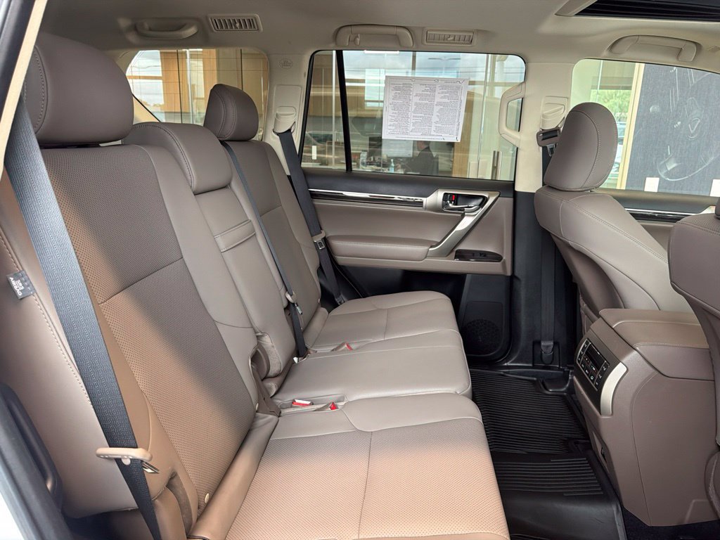 Used 2020 Lexus GX 460 Premium w/ Premium Package AWD/4WD image 53