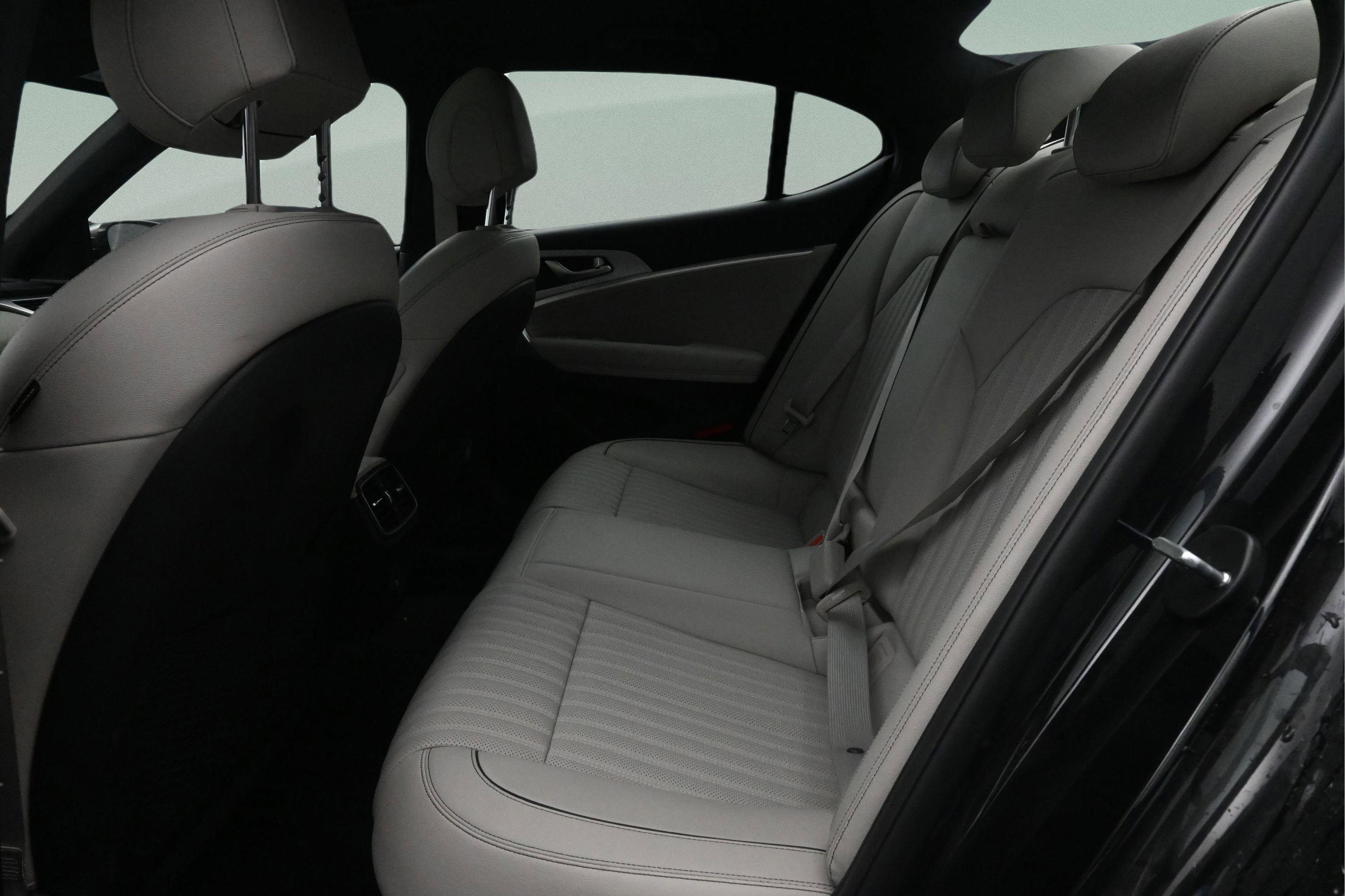 Used 2023 Genesis G70 3.3T w/ Sport Advanced Package RWD image 13