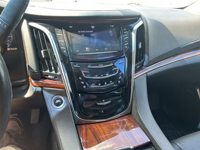 Used 2015 Cadillac Escalade ESV Premium image 7