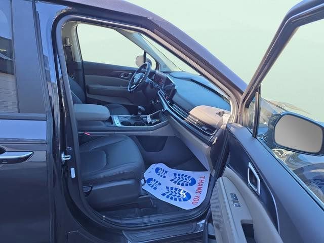 New 2026 Kia Carnival image 13