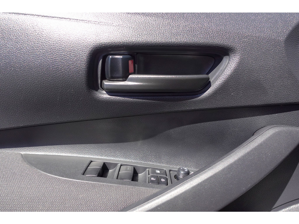 Certified 2025 Toyota Corolla LE FWD image 11