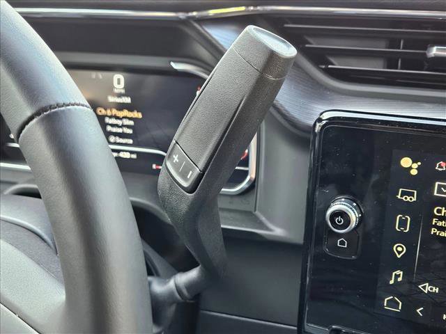 Used 2025 GMC Sierra 2500 Denali Ultimate image 12