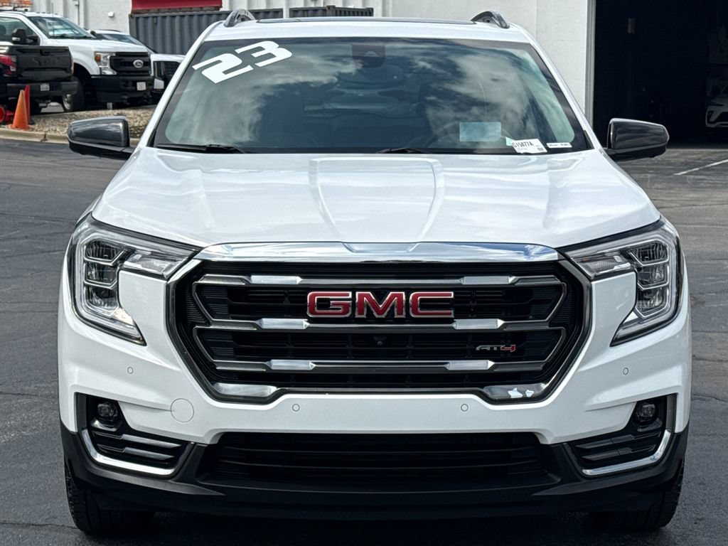 Used 2023 GMC Terrain AT4 w/ Infotainment Package II AWD/4WD image 4