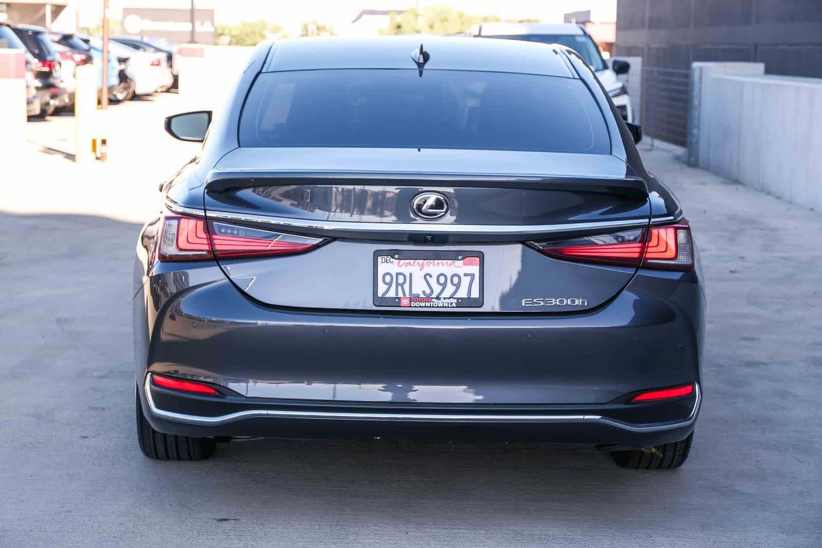 Used 2025 Lexus ES 300h w/ Premium Package FWD image 5
