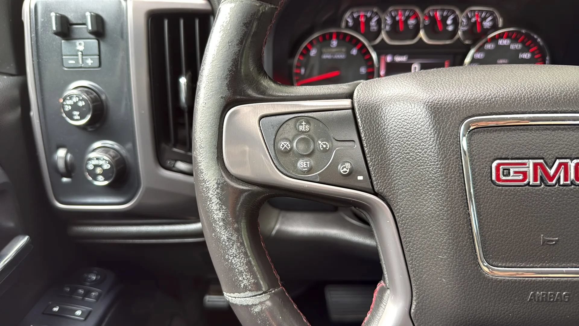 Used 2015 GMC Sierra 1500 SLT AWD/4WD image 34