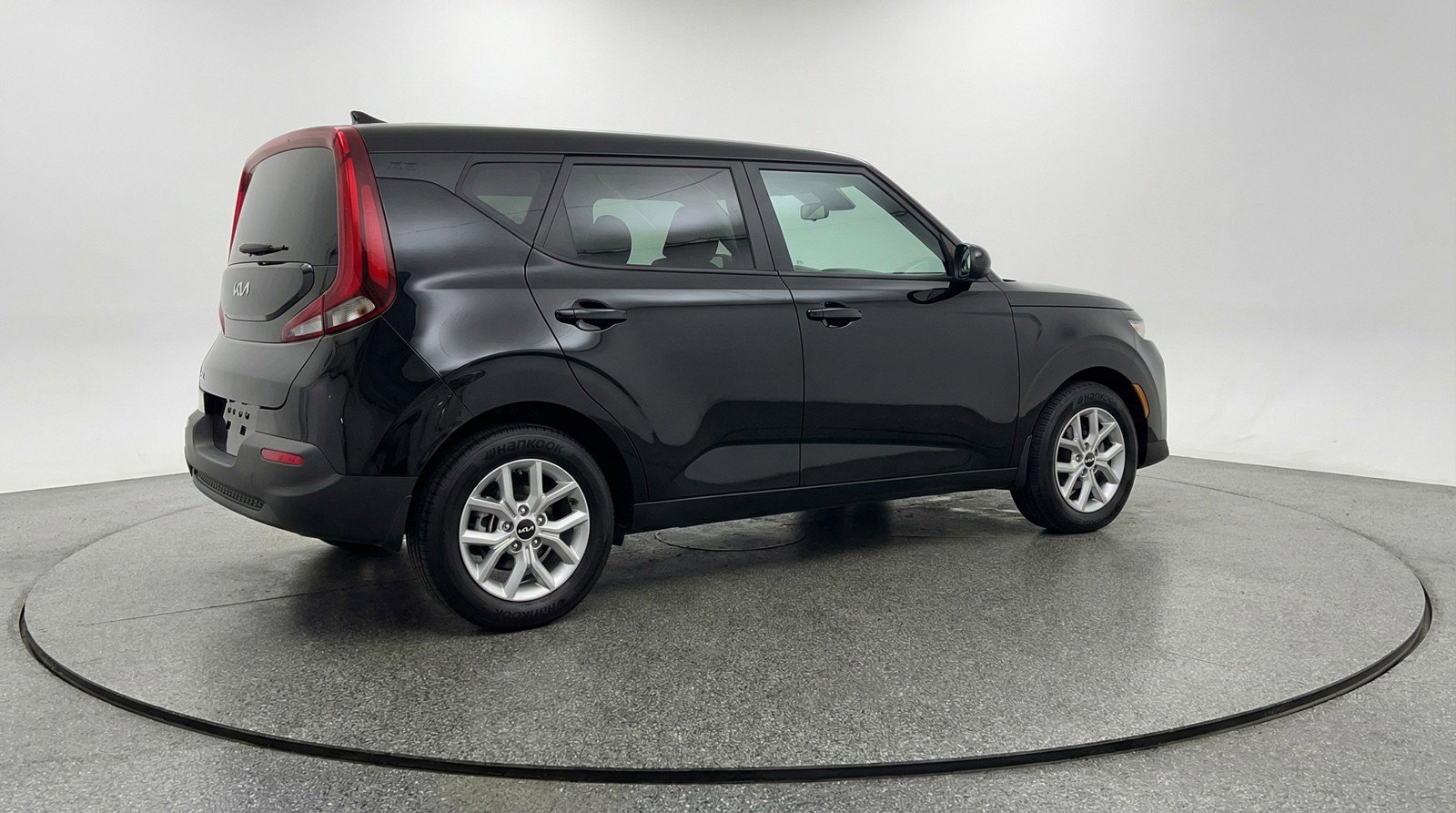 Used 2025 Kia Soul LX w/ LX Technology Package image 9