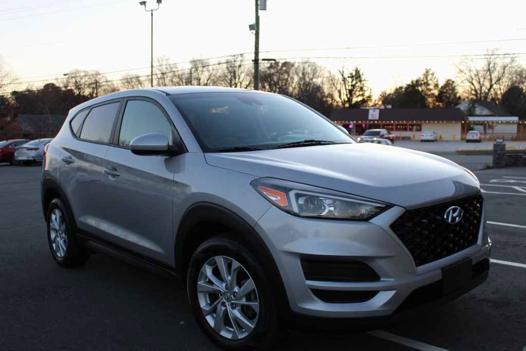 Used 2020 Hyundai Tucson SE image 3