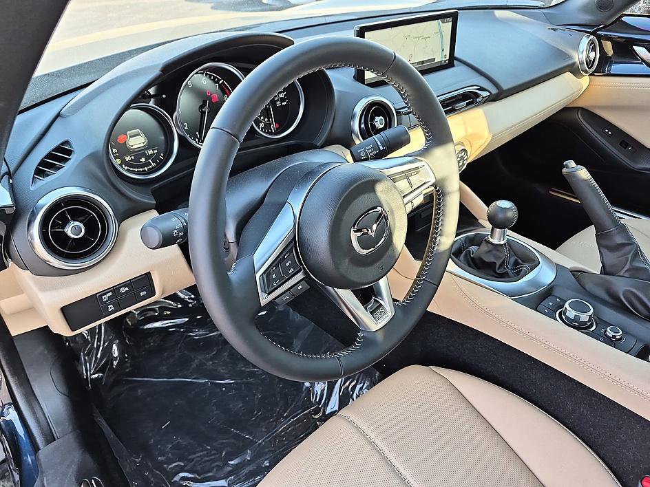 New 2026 MAZDA MX-5 Miata RF Grand Touring RWD image 28