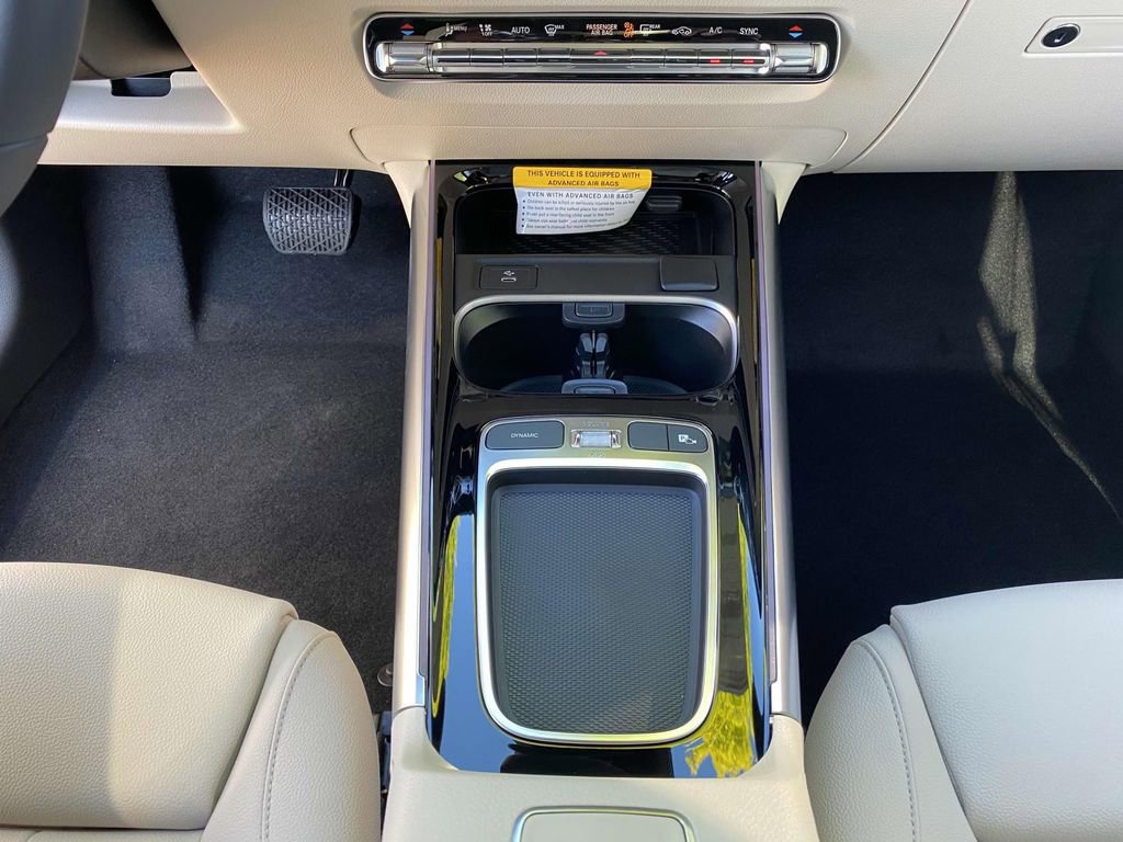 Certified 2025 Mercedes-Benz GLA 250 image 36