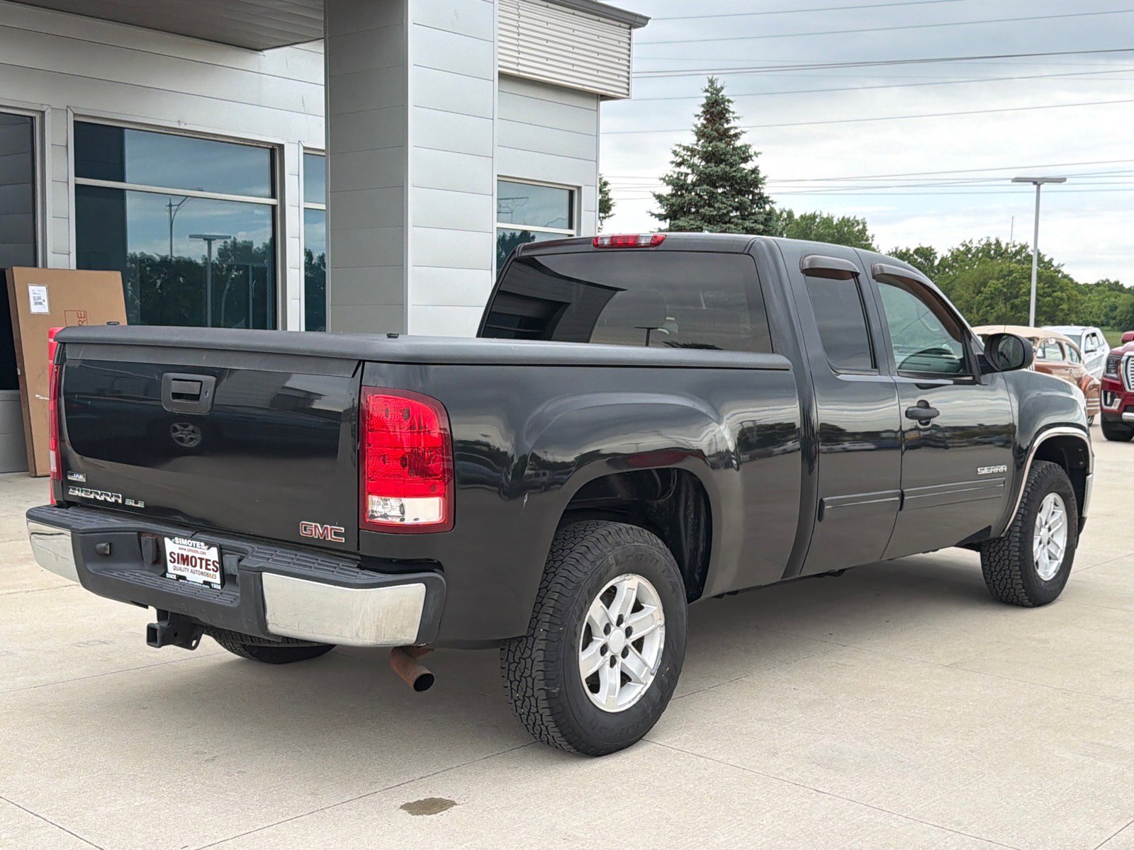 Used 2009 GMC Sierra 1500 SLE w/ Power Pack Plus AWD/4WD image 7