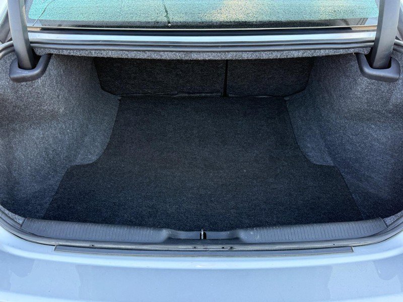 Used 2023 Dodge Charger SXT image 4