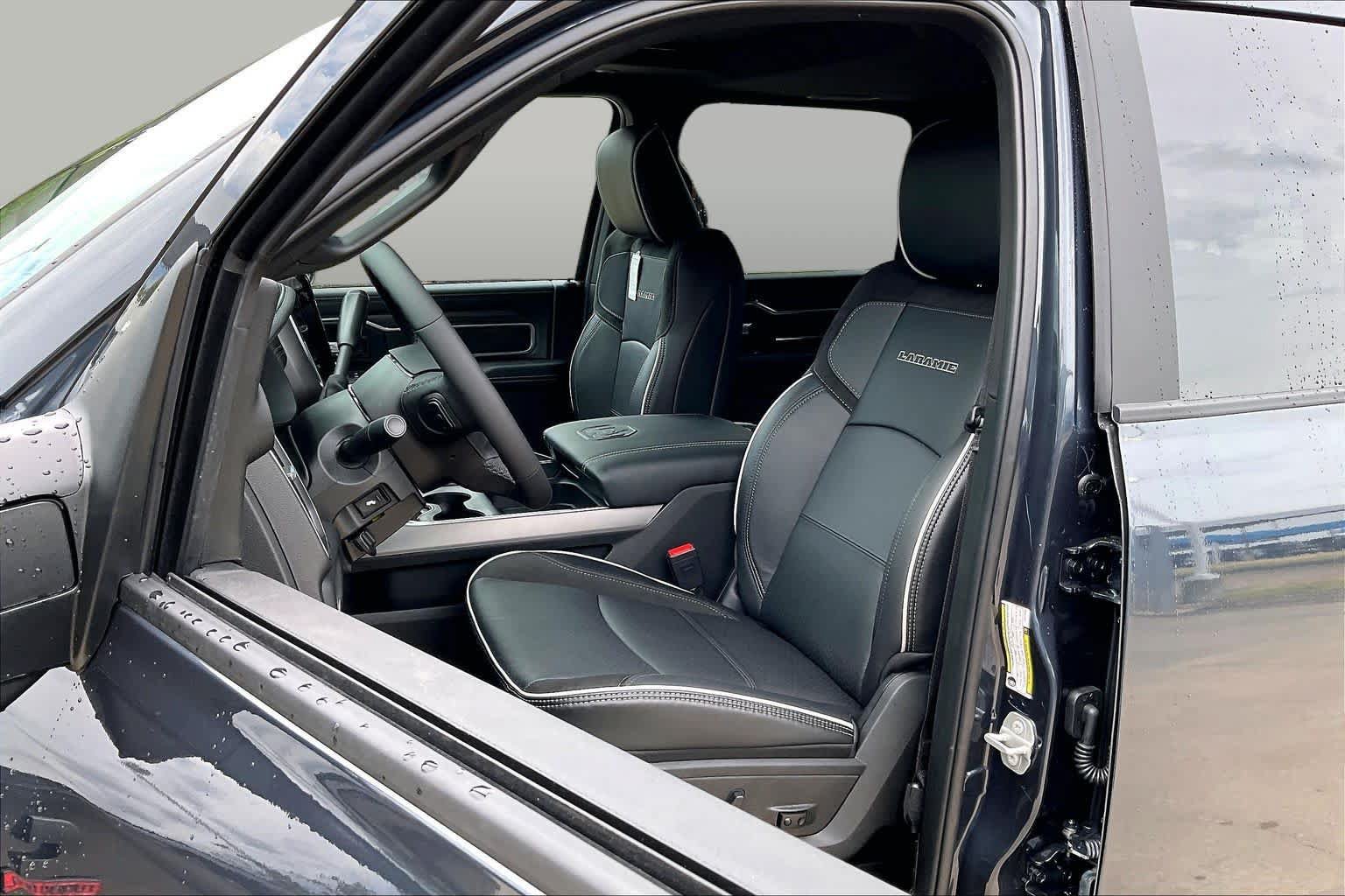 New 2027 RAM 2500 Laramie AWD/4WD image 9