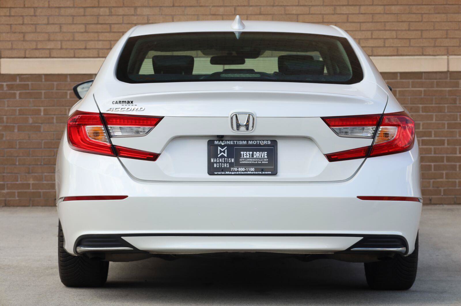 Used 2019 Honda Accord EX image 9