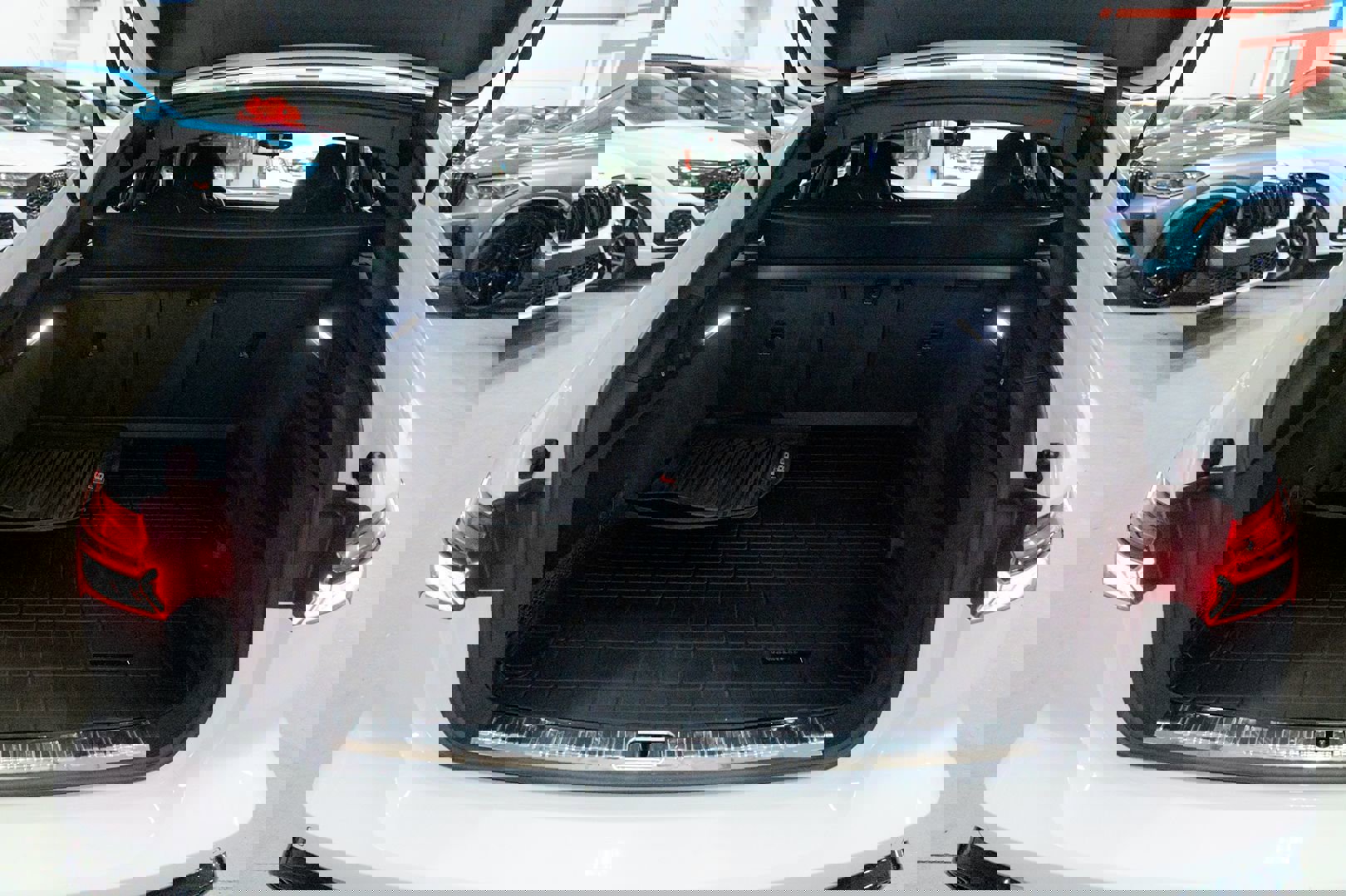 Used 2021 Audi RS 6 w/ Executive Package image 31