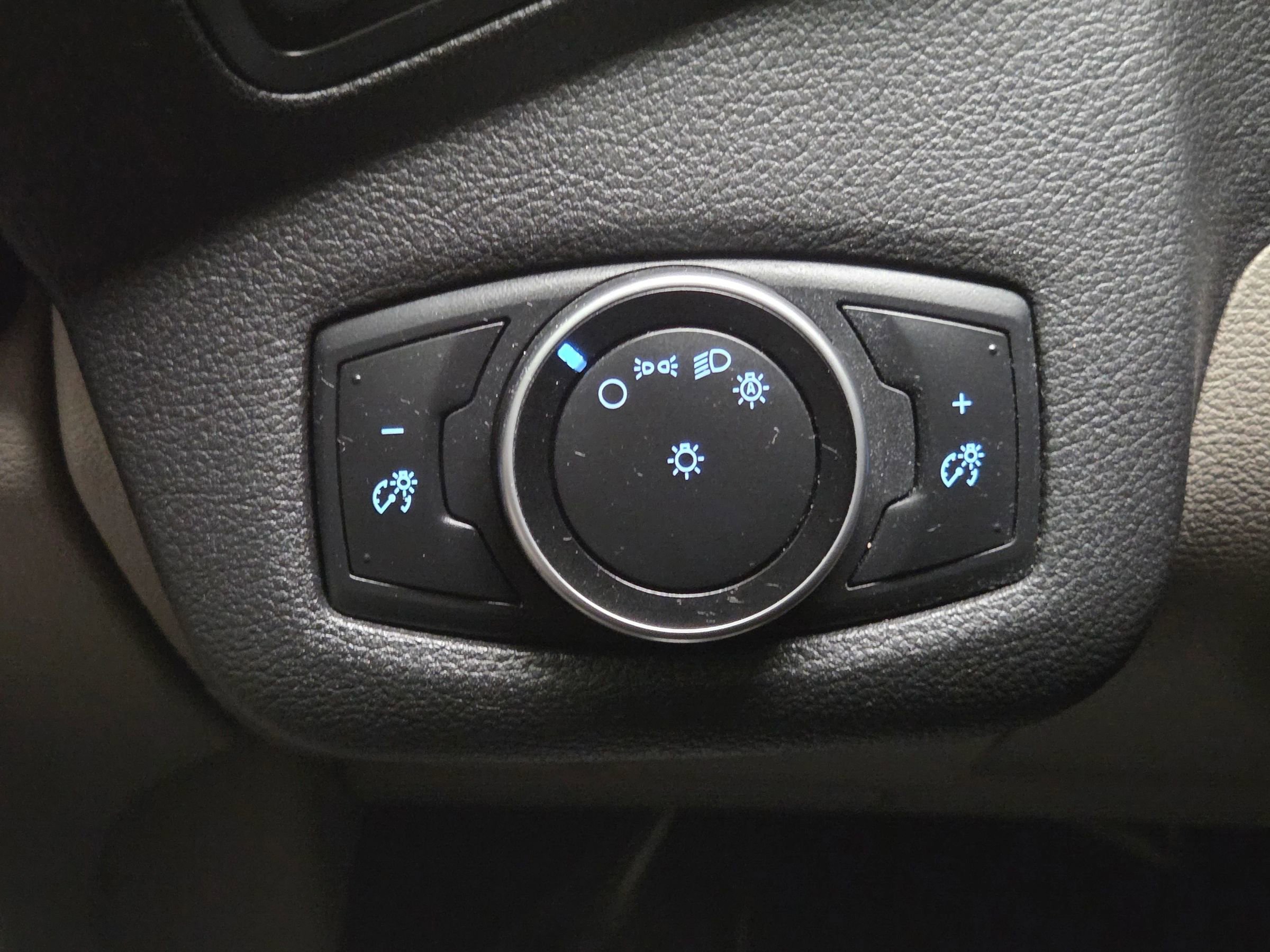 Used 2017 Ford C-MAX SE FWD image 24