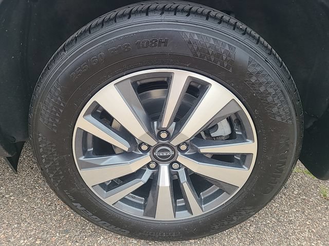 Used 2024 Nissan Pathfinder SL AWD/4WD image 27