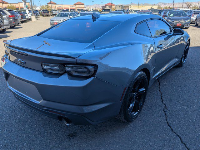 Used 2021 Chevrolet Camaro LT w/ RS Package image 5