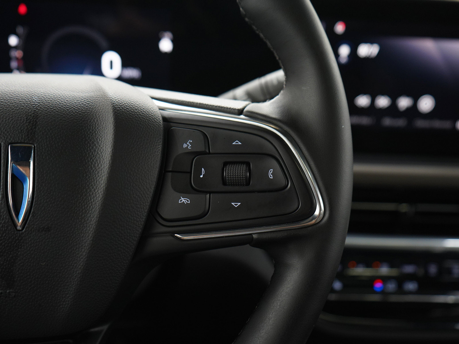 Used 2024 Buick Envista Avenir FWD image 27